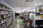 Biblioteca Julia Uceda de Sevilla.